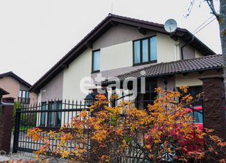 Продается дом, 280 м2, городской посёлок Янино-1, Вишнёвая улица, 32