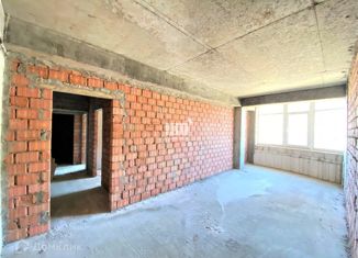 Продаю 2-ком. квартиру, 75 м2, Каспийск, ЖК Family, Кавказская улица, 31