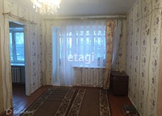 Продается 2-комнатная квартира, 42.7 м2, Костерёво, Комсомольская улица, 3