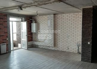 Продам 2-комнатную квартиру, 61 м2, Клинцы, улица Александрова, 1