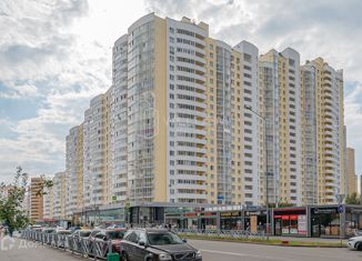 Продам 1-ком. квартиру, 38.5 м2, Екатеринбург, Чкаловский район, улица 8 Марта, 167