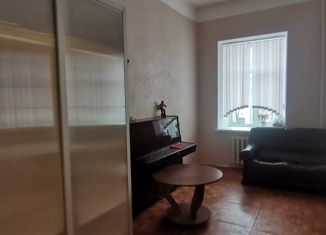 Сдаю в аренду однокомнатную квартиру, 56.7 м2, Кронштадт, Петровская улица, 16/2