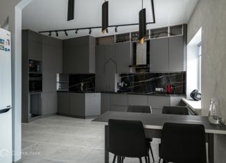 Продам 2-комнатную квартиру, 75.3 м2, Зеленогорск, улица Мира, 19