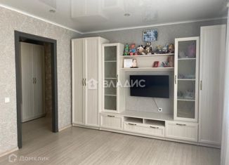 Продается 1-комнатная квартира, 38 м2, Стерлитамак, улица Машиностроителей, 64, ЖК Янтарный