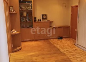 Продается 3-комнатная квартира, 124 м2, Курган, улица Ленина, 6, Центральный район