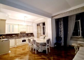 Продается 2-ком. квартира, 90 м2, посёлок городского типа Семендер, улица Тату Булача, 11