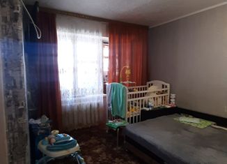 Продаю однокомнатную квартиру, 28 м2, Новотроицк, Советская улица, 102