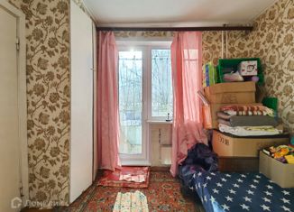 Продается 2-комнатная квартира, 37 м2, Екатеринбург, улица Луначарского, 225, метро Чкаловская