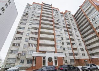 Продаю 1-комнатную квартиру, 32 м2, Екатеринбург, улица Татищева, 6, улица Татищева