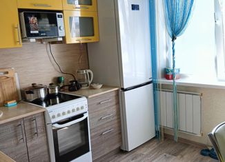 Продам 2-ком. квартиру, 56 м2, Самара, улица Александра Матросова, 57, метро Безымянка