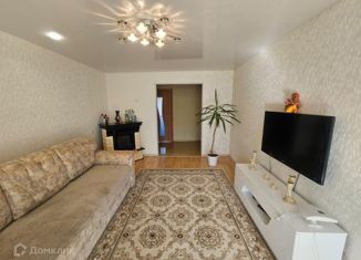 Продам трехкомнатную квартиру, 63.4 м2, Находка, улица Сидоренко, 10