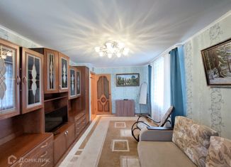 Двухкомнатная квартира на продажу, 42.5 м2, поселок Сахарного Завода, улица Виктора Космакова, 31