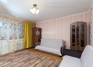 Сдается в аренду 2-ком. квартира, 51 м2, Тобольск, 10-й микрорайон, 39