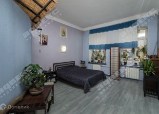 Продаю 4-ком. квартиру, 106.1 м2, Санкт-Петербург, Кадетская линия, 17, Кадетская линия