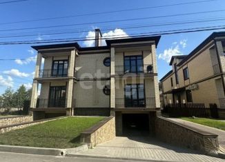 Продам таунхаус, 110 м2, деревня Новоподклетное, улица Маршала Вершинина, 12/1