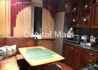 Сдается в аренду 2-ком. квартира, 54 м2, Москва, Батайский проезд, 49, Батайский проезд