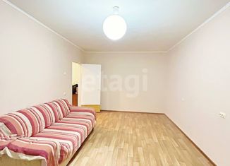 Продается однокомнатная квартира, 37.4 м2, Оренбургская область, Салмышская улица, 52