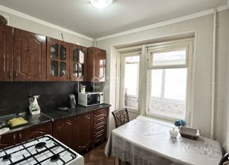 Продам двухкомнатную квартиру, 42.6 м2, Черкесск, Ставропольская улица, 117В