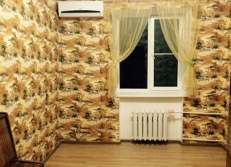 Продается 3-комнатная квартира, 63.6 м2, поселок Углегорский, улица Мира, 3