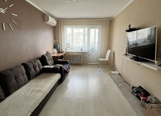 Продаю 2-ком. квартиру, 54.6 м2, Элиста, 6-й микрорайон, 6-й микрорайон, 2