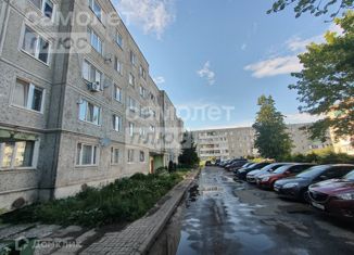 Продается однокомнатная квартира, 37.1 м2, Починок, 1-й микрорайон, 4