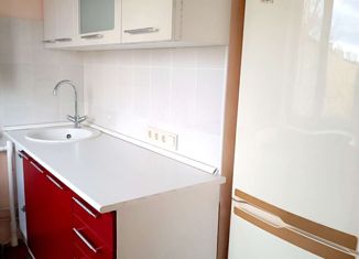 Продам 3-ком. квартиру, 59 м2, Самара, улица Антонова-Овсеенко, 12, метро Спортивная