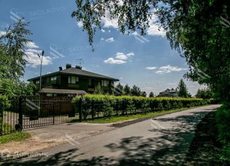 Продается дом, 860 м2, коттеджный посёлок Нива