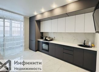 Продам 2-комнатную квартиру, 70 м2, Ставрополь, улица Рогожникова, 19/4, ЖК Суворов