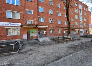 Продажа трехкомнатной квартиры, 59 м2, Ижевск, улица Воровского, 152, Центральный жилой район