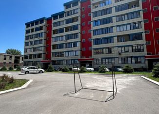 Продается 2-комнатная квартира, 65 м2, Нальчик, Балкарская улица, 97, район Затишье