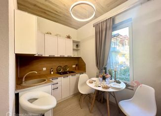 Продается однокомнатная квартира, 36 м2, поселок городского типа Массандра, улица Винодела Егорова, 117