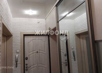 Продам 3-комнатную квартиру, 73.7 м2, Новосибирск, Военного Городка территория, 774, метро Октябрьская