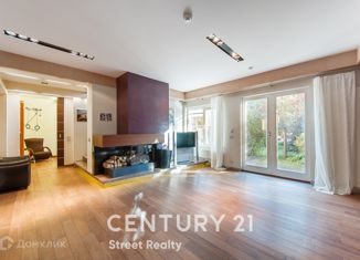 Продам таунхаус, 261 м2, село Ангелово