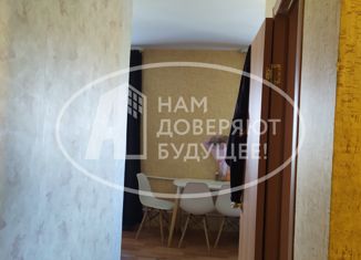 Продается 4-ком. квартира, 63 м2, Верещагино, улица Павлова, 30