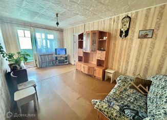 Продажа 3-ком. квартиры, 56 м2, Казань, Кировский район, Светлая улица, 24