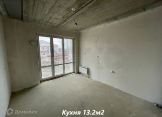 Продается 3-комнатная квартира, 75 м2, Смоленская область, улица Александра Степанова, 10