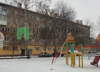 Продаю 2-ком. квартиру, 45 м2, Уфа, улица Мусоргского, 7, Дёмский район