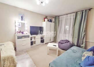 Продаю 1-комнатную квартиру, 31 м2, Санкт-Петербург, улица Орджоникидзе, 40, метро Московская