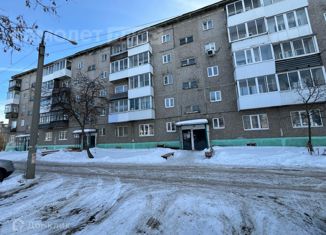 2-комнатная квартира на продажу, 42.9 м2, Артёмовский, Первомайская улица, 61