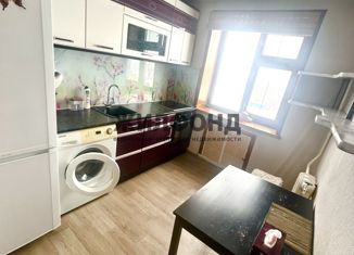 Продаю 2-ком. квартиру, 48 м2, Елизово, Молодёжная улица, 22