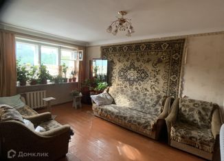 Однокомнатная квартира на продажу, 32.9 м2, Волгоград, улица Маршала Еременко, 124