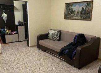 Продажа 2-комнатной квартиры, 60 м2, посёлок Российский, улица имени В.М. Комарова, 64