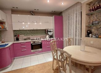 Продаю 3-комнатную квартиру, 112 м2, Новосибирск, улица Орджоникидзе, 47, улица Орджоникидзе