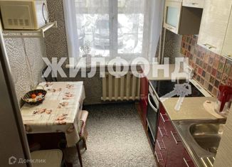 Продаю 2-ком. квартиру, 43 м2, Новосибирск, улица Энгельса, 4, улица Энгельса