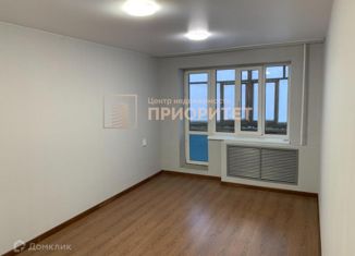 Продам 3-комнатную квартиру, 61.2 м2, Якутск, улица Петра Алексеева, 10, Строительный округ