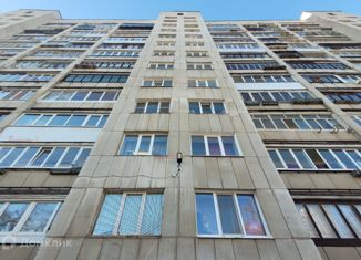 Трехкомнатная квартира на продажу, 65 м2, Екатеринбург, улица Красных Командиров, 72