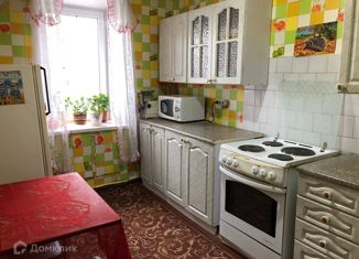 Продаю 2-ком. квартиру, 48.5 м2, Мурманск, Кольский проспект, 97к3
