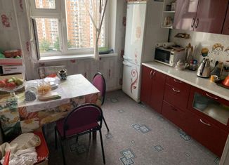 Сдам в аренду 2-ком. квартиру, 64 м2, Москва, Новороссийская улица, 25к1, метро Люблино