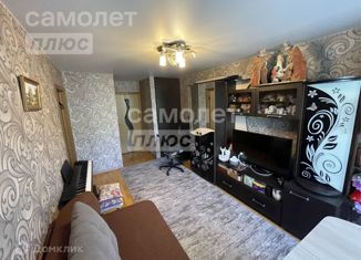 Продам 3-ком. квартиру, 51 м2, Ставрополь, улица Ленина, 120/2