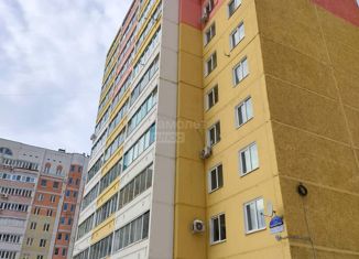Продается двухкомнатная квартира, 52.2 м2, Ижевск, улица Холмогорова, 61, жилой район Север